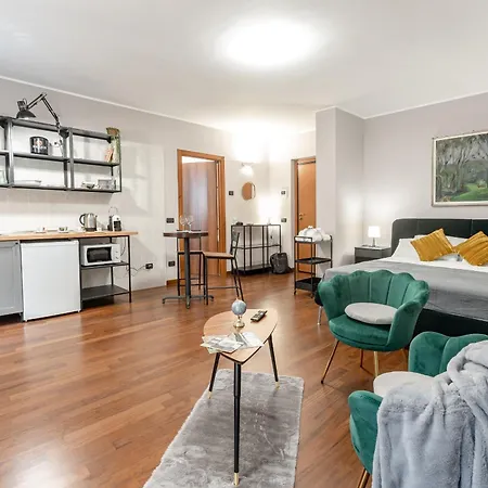 Casa/studio Ricard Centro Storico * Арона